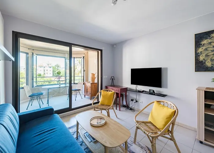 Beau Veranda A Deux Pas De La - Parking Inclus Apartman *