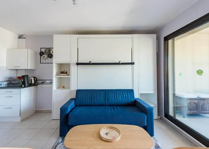 Beau Veranda A Deux Pas De La - Parking Inclus